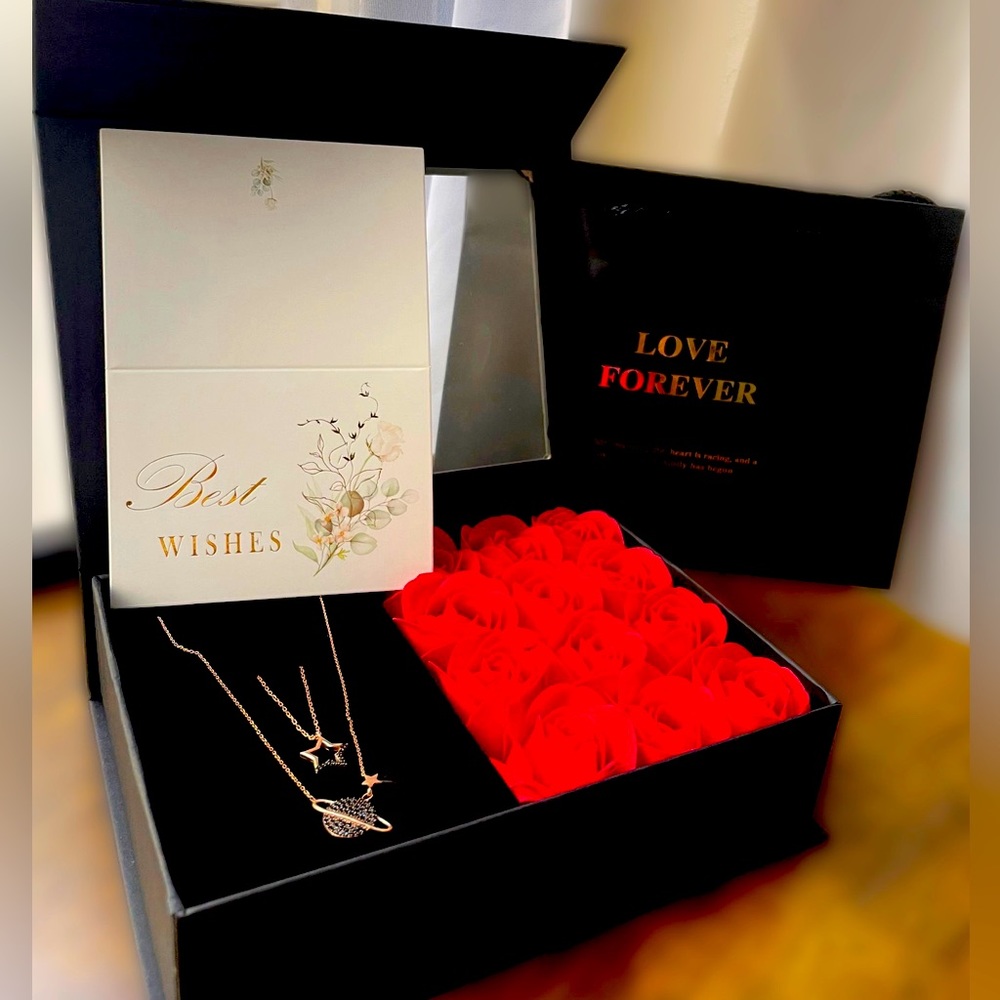 Luxury Gift Boxes for Women’s Day ❤️ 925 SterlingSilver Necklace & Red Roses